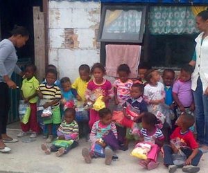 Speelskool opgewonde oor klere